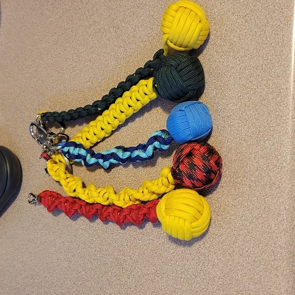 Paracord Monkey fist Keychain variety of colors - Picture 1 of 5